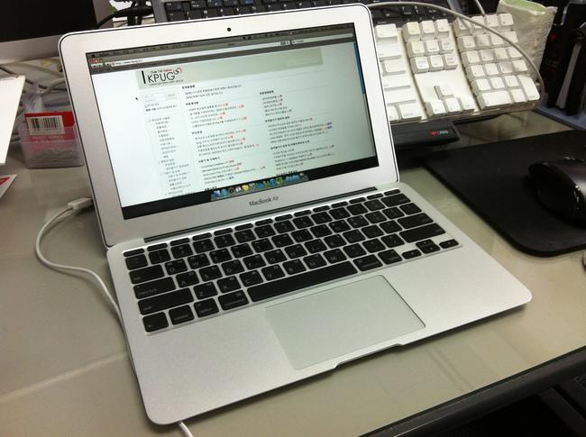macbookair.jpg