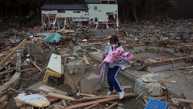 216513-aptopix-japan-earthquake.jpg