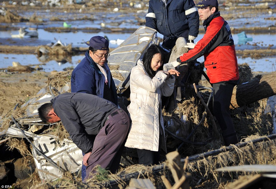 japan-earthquake-pics-3.jpg