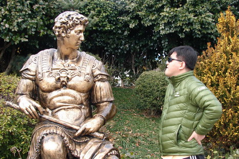 008 넌 뭐냐_resize_resize.jpg
